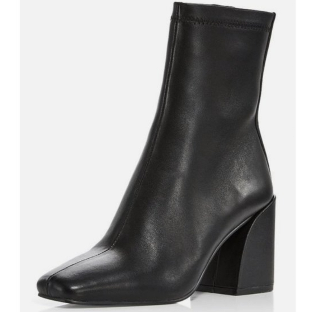 Aqua Julie Bootie size 10